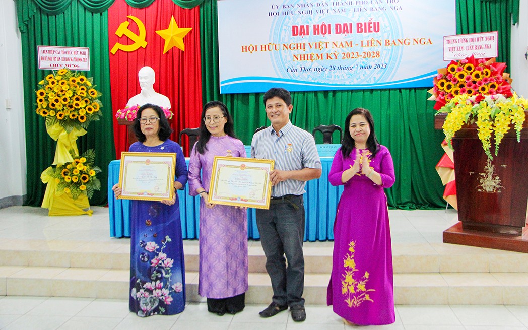 Cần phát triển đội ngũ hướng dẫn viên du lịch am hiểu tiếng Nga tại Cần Thơ