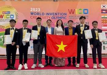 Đoàn học sinh Việt Nam đạt thành tích cao tại WICO năm 2023