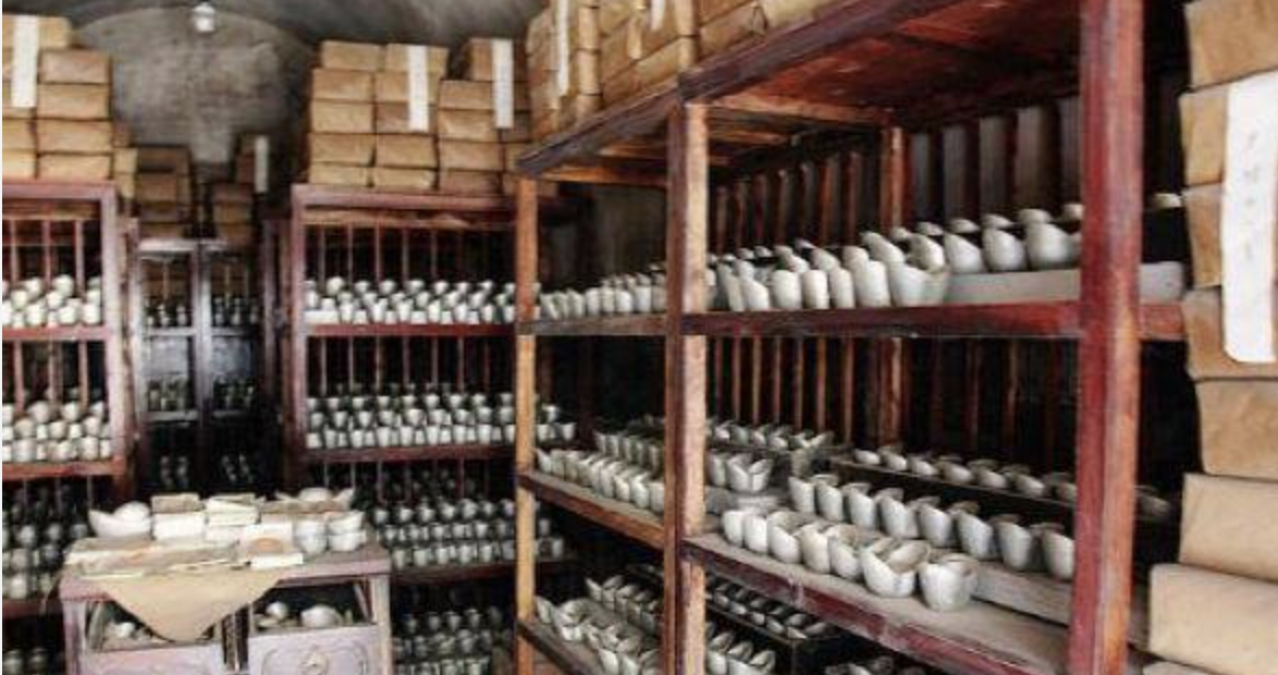 Quan lại ở địa phương nhận bổng lộc tại quốc khố địa phương.