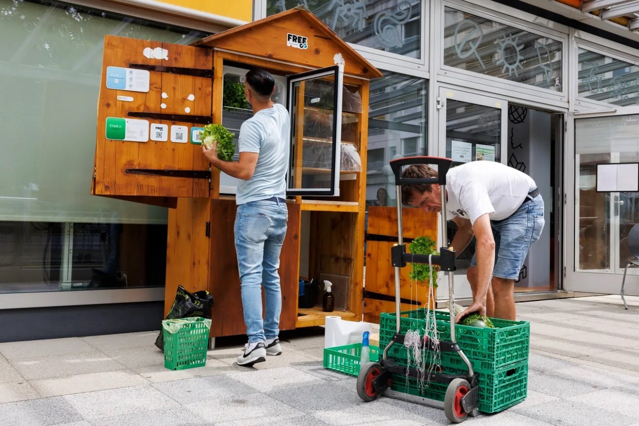 Sáng kiến tủ lạnh thực phẩm miễn phí ở Thụy Sĩ 2