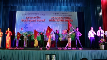 Khi người dân hai bên biên giới cùng hòa lời ca