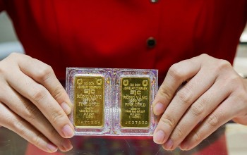 Giá vàng giảm nhẹ, tỷ giá USD/VND đi ngang bất chấp đồng USD đang mạnh lên