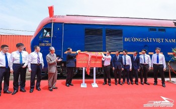 chuyen tau dau tien noi thach gia trang trung quoc ha noi