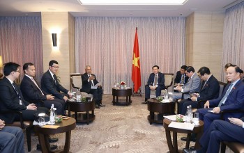 Chủ tịch Quốc hội mong muốn cộng đồng người Việt tại Indonesia giữ tiếng Việt