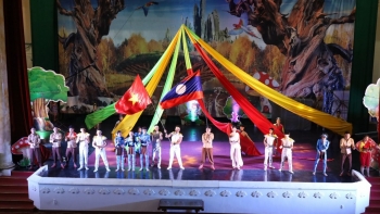 an tuong chuong trinh xiec viet nam lao