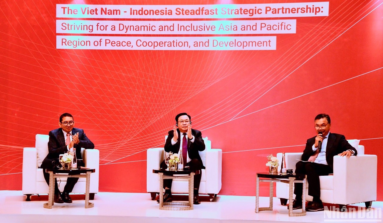 Gốc bền, rễ chắc cho các hành động của ASEAN trong thế giới nhiều biến động Gốc bền, rễ chắc cho các hành động của ASEAN trong thế giới nhiều biến động