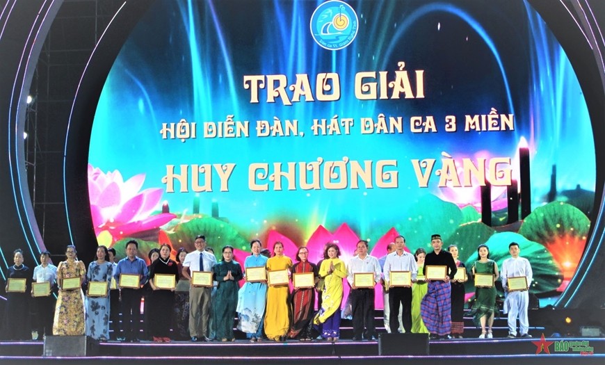 Nghệ An bế mạc Festival dân ca ví, giặm Nghệ Tĩnh