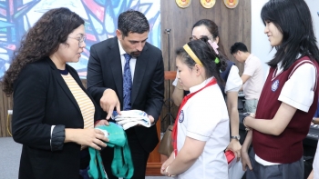 Những 'sứ giả' trẻ kết nối văn hóa