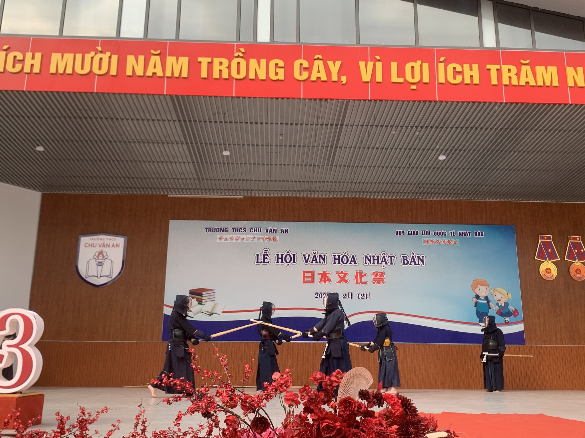 Những 'sứ giả' trẻ kết nối văn hóa Những 'sứ giả' trẻ kết nối văn hóa