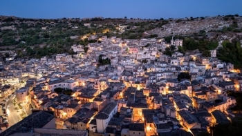 Nhiếp ảnh gia Fulvio Bugani: Mang hình ảnh đẹp của đảo Sicily tới công chúng Việt Nam