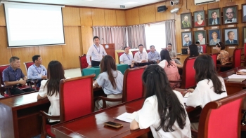 Xây dựng đội ngũ cán bộ đối ngoại nhân dân "chuyên trách, chuyên tâm, chuyên nghiệp"
