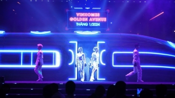 bung no cam xuc tai su kien ra mat vinhomes golden avenue mong cai