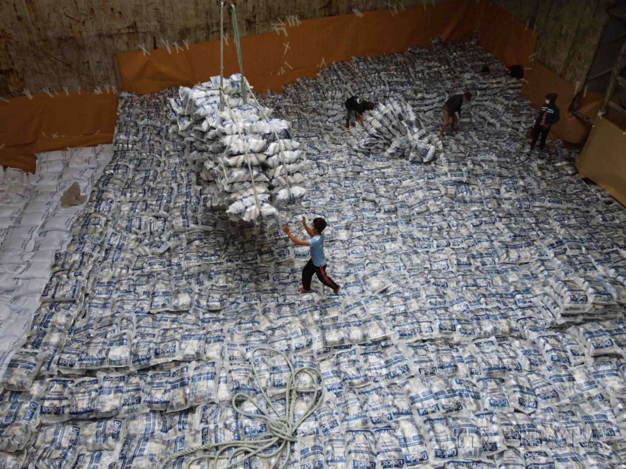 Sức bật từ mùa thu Cách mạng