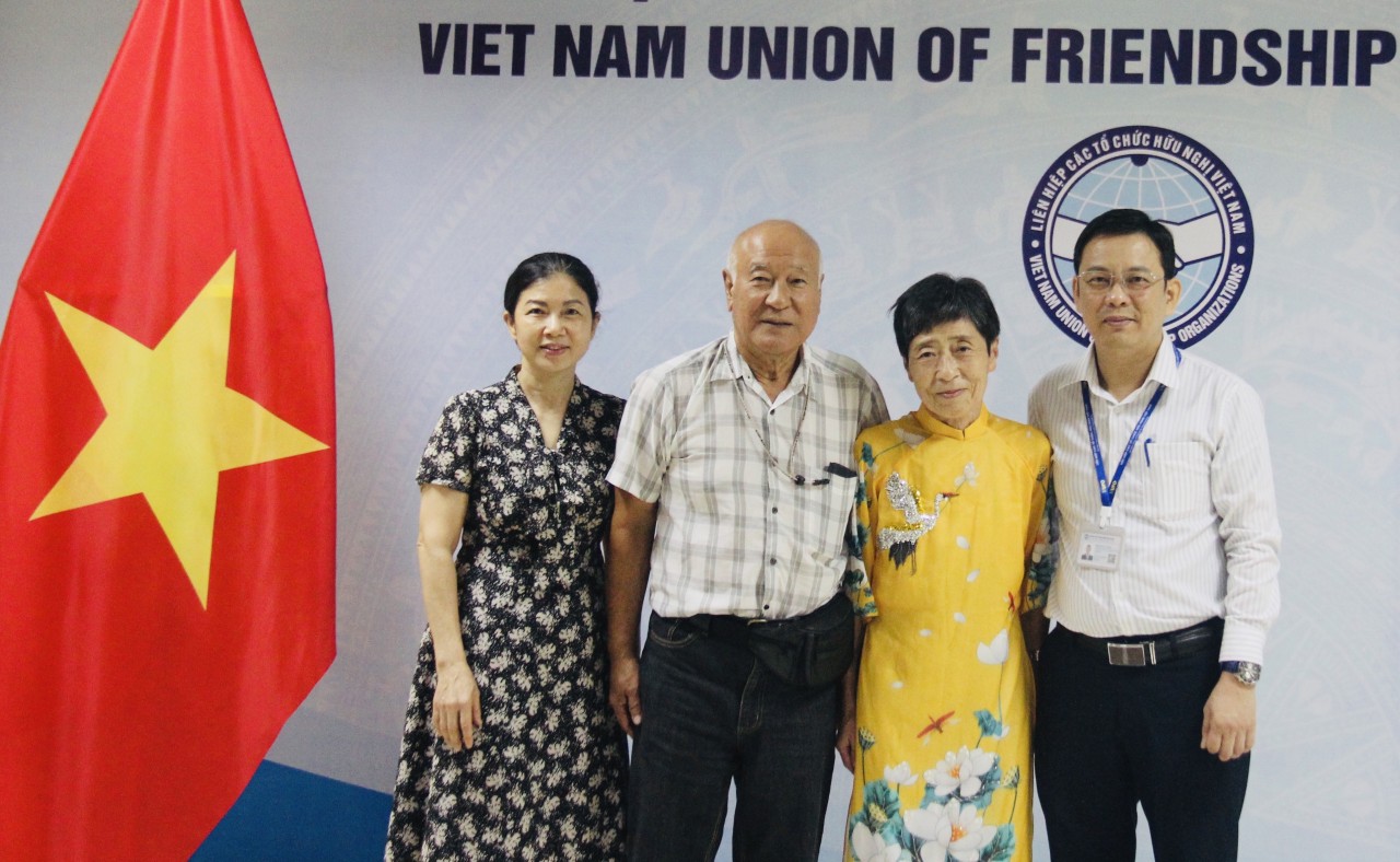 Thúc đẩy hợp tác trong gìn giữ hòa bình và giảm thiểu nỗi đau do chiến tranh