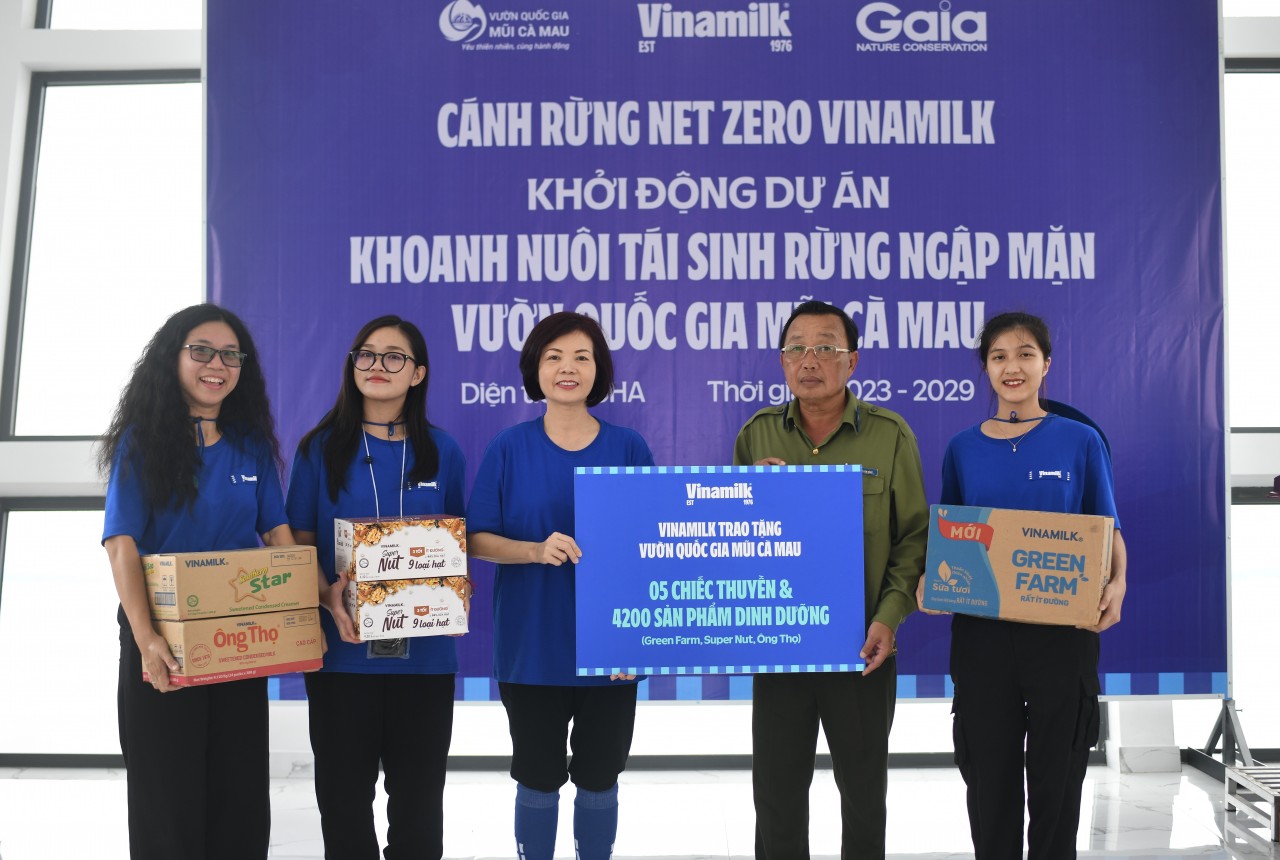 Vinamilk đẩy mạnh hình thành các “cánh rừng Net Zero” với dự án tái sinh 25 hecta rừng ngập mặn tại vườn quốc gia Mũi Cà Mau