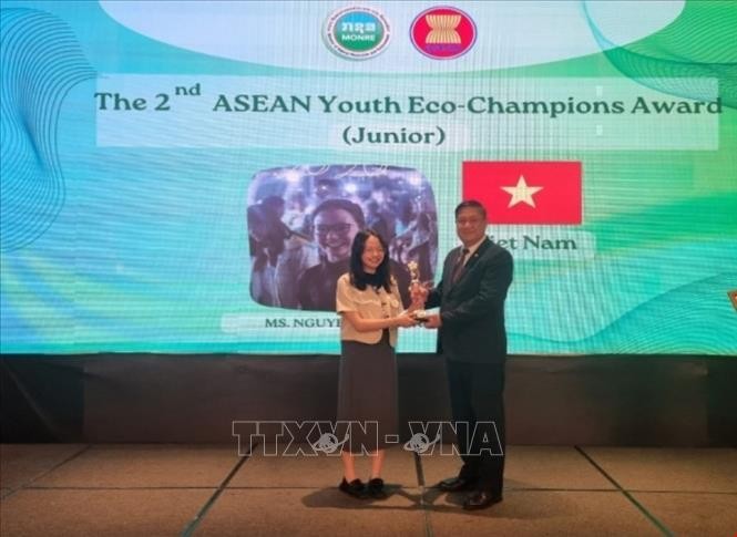 ASEAN vinh danh hai trường học sinh thái và hai nhà vô địch sinh thái trẻ của Việt Nam