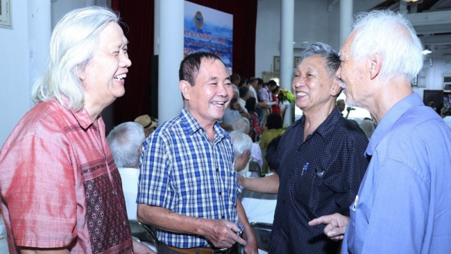 Nữ bác sĩ Trung Quốc hồi sinh đời tôi