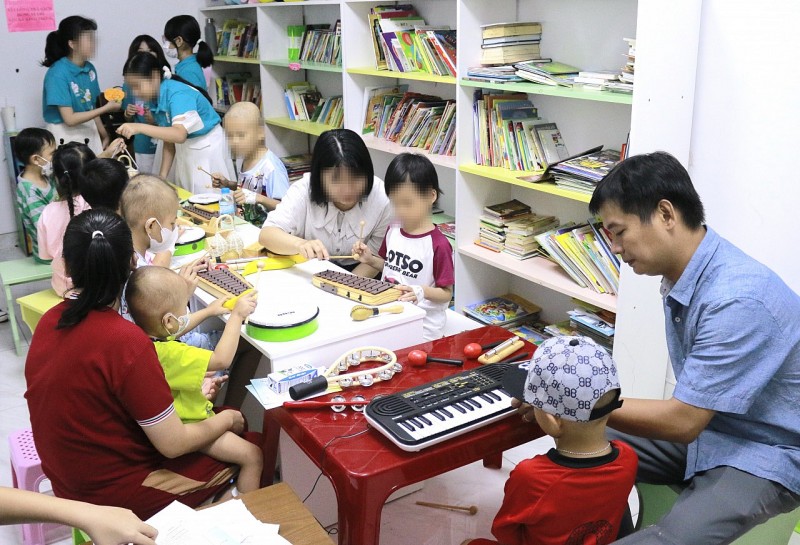 Mang âm nhạc đến với bệnh nhi ung thư
