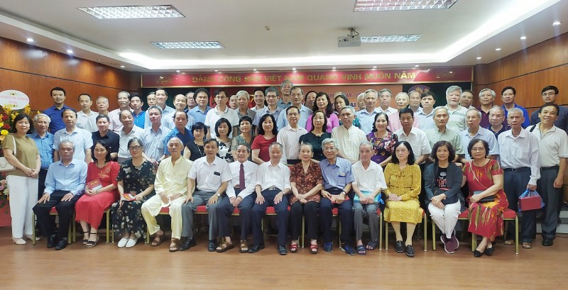 Chi hội hữu nghị Việt-Nga cựu sinh viên Đại học Trắc địa và Bản đồ Mát-xcơ-va hướng tới trẻ hóa đội ngũ nòng cốt