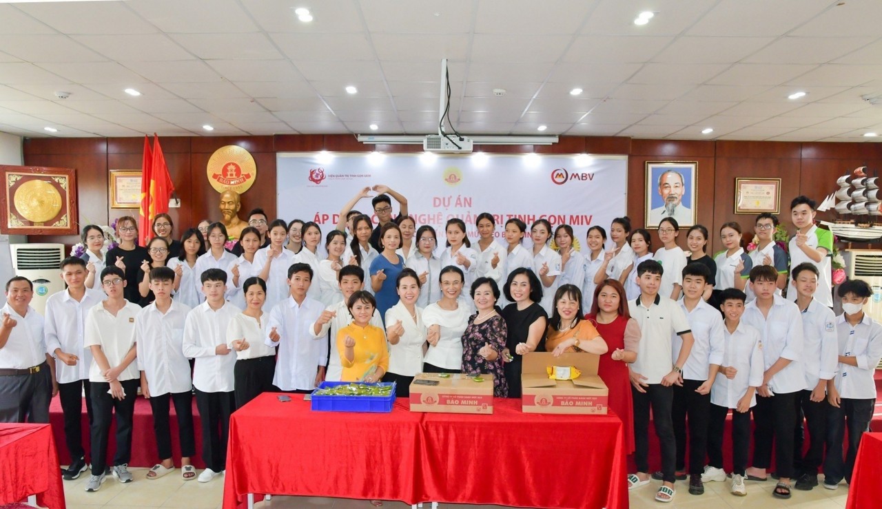 40 trẻ mồ côi trải nghiệm làm bánh tại Công ty cổ phần Bánh mứt kẹo Bảo Minh 40 trẻ mồ côi trải nghiệm làm bánh tại Công ty cổ phần Bánh mứt kẹo Bảo Minh