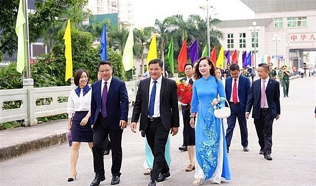 Quảng Ninh: Tăng cường quan hệ hợp tác ở biên giới Việt Nam-Trung Quốc | Chính trị | Vietnam+ (VietnamPlus)