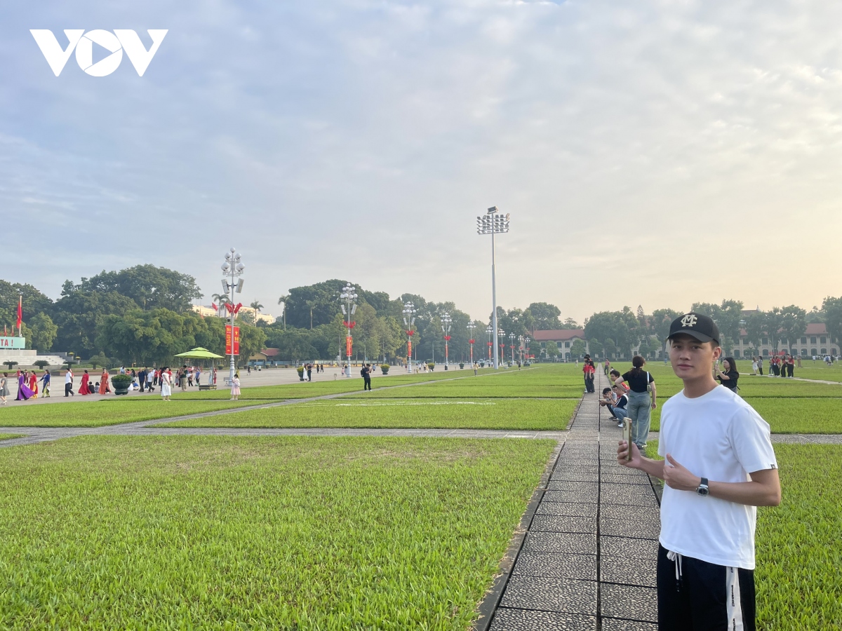 thieng lieng le thuong co, chao co tai quang truong ba Dinh dip 2 9 hinh anh 4