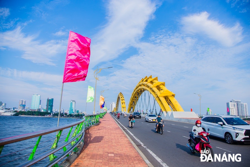Mọi miền Tổ quốc rộn ràng đón Tết Độc lập