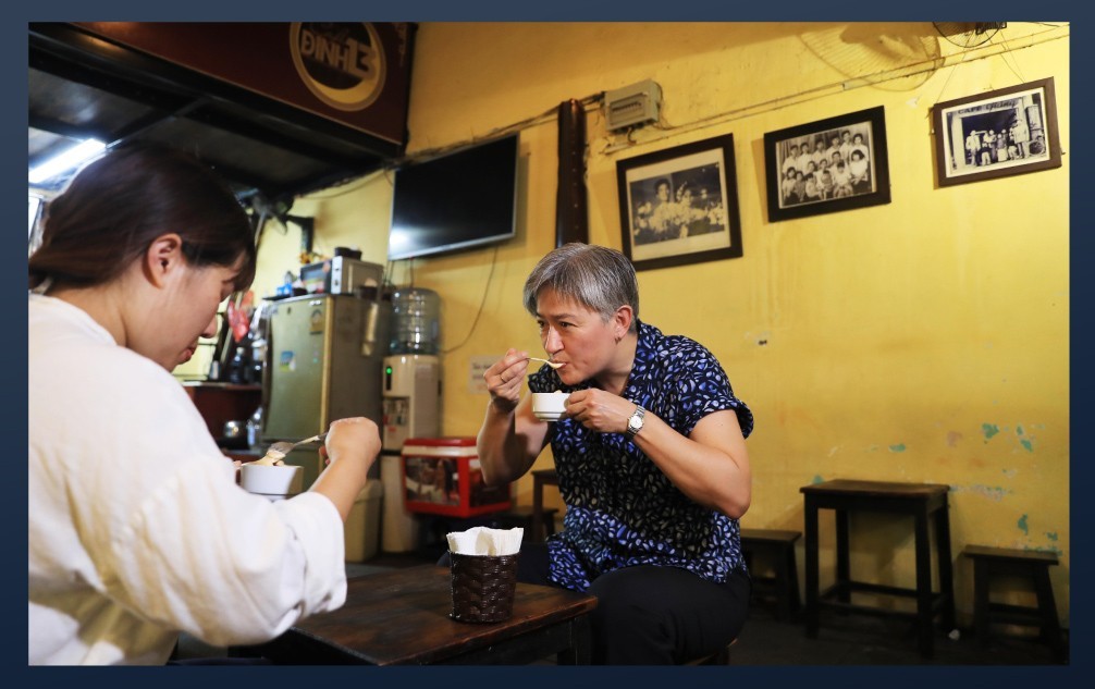 Đối ngoại nhộn nhịp giữa tháng Tám mùa Thu lịch sử