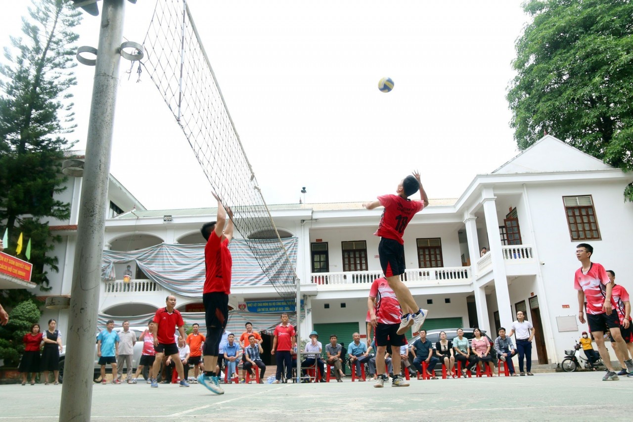 Nghệ An: Bà con vùng biên vui Tết Độc lập