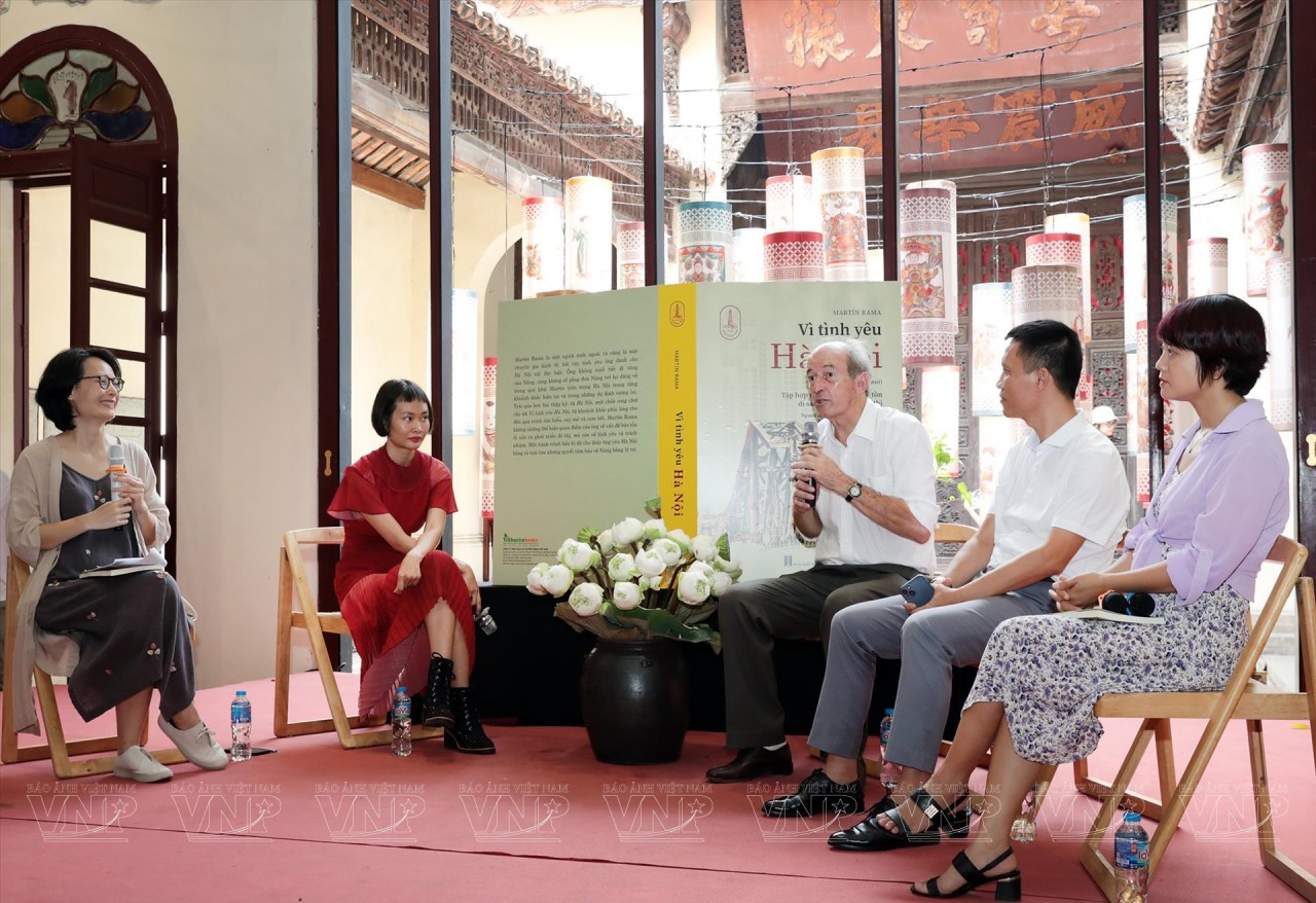 Martín Rama: “Vì tình yêu Hà Nội” Martín Rama: “Vì tình yêu Hà Nội”