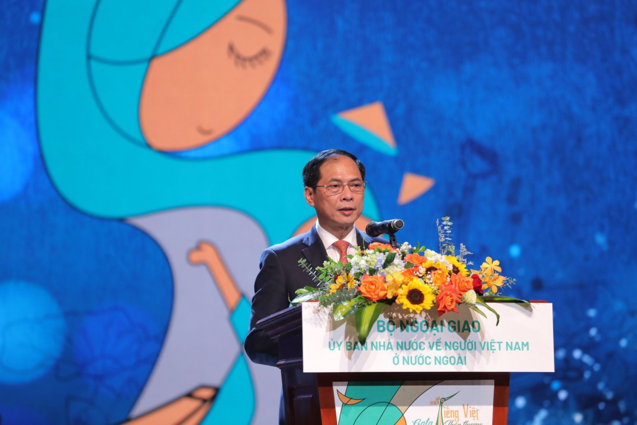 Gala “Tiếng Mẹ thân thương”: Câu chuyện truyền cảm hứng về tình yêu tiếng Việt