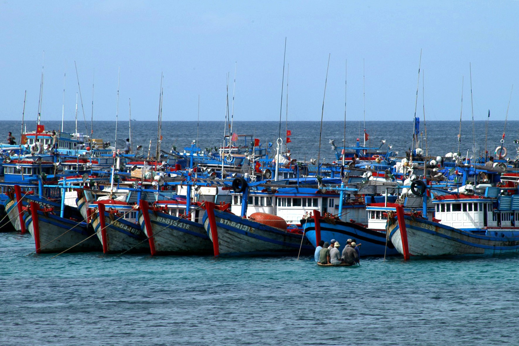 Tàu đánh bắt xa bờ ở Bình Thuận. (Ảnh: Báo Bình Thuận)