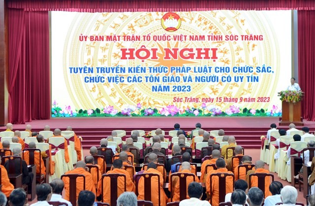 Chức sắc tôn giáo, người có uy tín được cập nhật quy định, kiến thức pháp luật