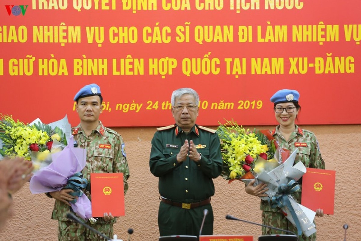 Tướng Nguyễn Chí Vịnh - người đưa hình ảnh bộ đội Cụ Hồ gần hơn với bạn bè quốc tế