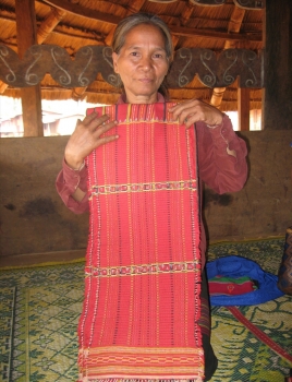 buc kham tho cam o ben kia bien gioi