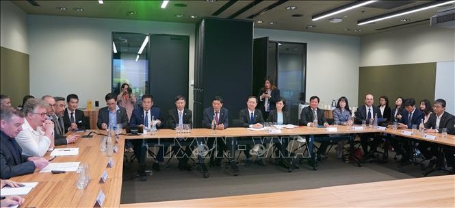 Đoàn công tác Bộ Khoa học và Công nghệ Việt Nam làm việc với Trung tâm Melbourne Connect thuộc Đại học Melbourne (Australia). Ảnh: Thanh Tú/Pv TTXVN tại Australia