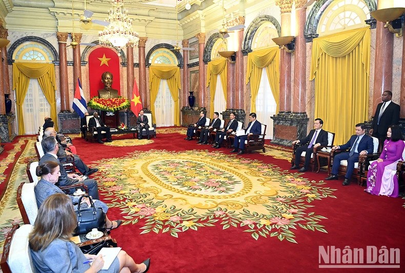 Việt Nam-Cuba tiếp tục hợp tác toàn diện, chia sẻ kinh nghiệm trong phát triển kinh tế-xã hội