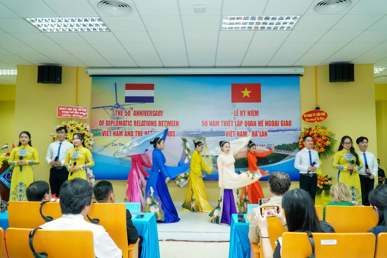 50 năm quan hệ Việt Nam - Hà Lan: Hợp tác sâu rộng trên nhiều lĩnh vực 50 năm quan hệ Việt Nam - Hà Lan: Hợp tác sâu rộng trên nhiều lĩnh vực