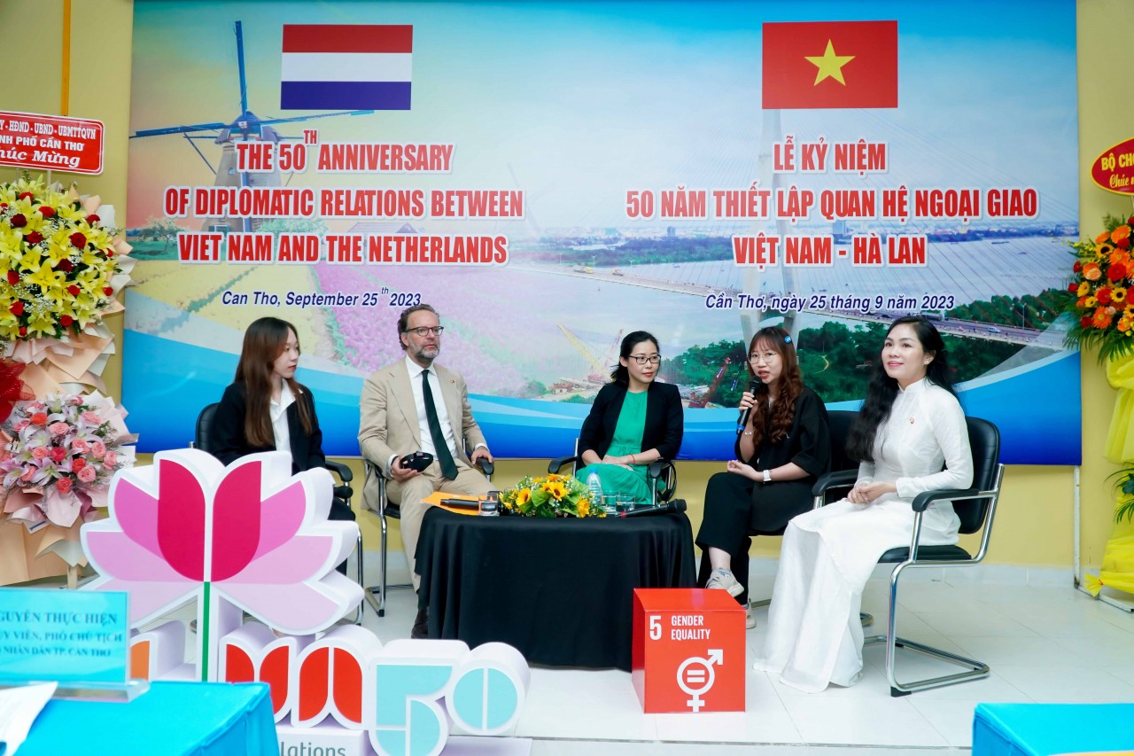 50 năm quan hệ Việt Nam - Hà Lan: Hợp tác sâu rộng trên nhiều lĩnh vực 50 năm quan hệ Việt Nam - Hà Lan: Hợp tác sâu rộng trên nhiều lĩnh vực