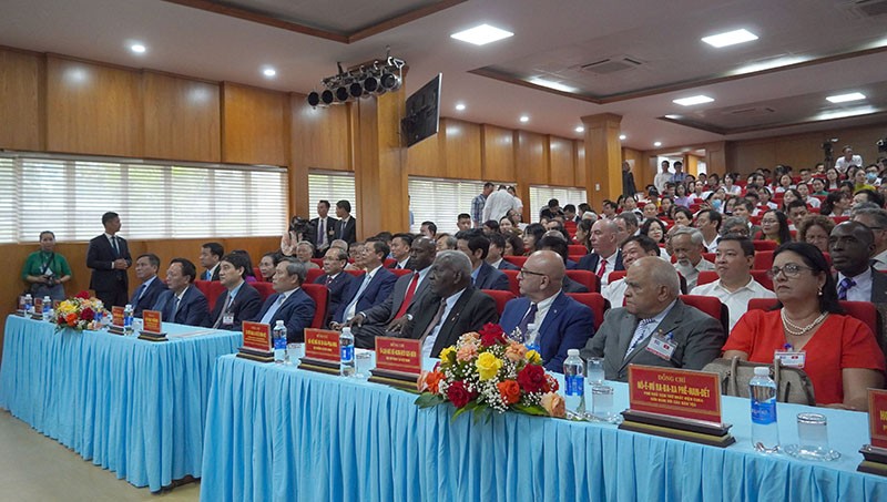Đoàn đại biểu cấp cao Đảng, Nhà nước Cuba thăm và làm việc tại Quảng Bình Đoàn đại biểu cấp cao Đảng, Nhà nước Cuba thăm và làm việc tại Quảng Bình
