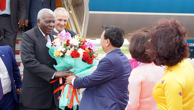 Đoàn đại biểu cấp cao Đảng, Nhà nước Cuba thăm và làm việc tại Quảng Bình Đoàn đại biểu cấp cao Đảng, Nhà nước Cuba thăm và làm việc tại Quảng Bình