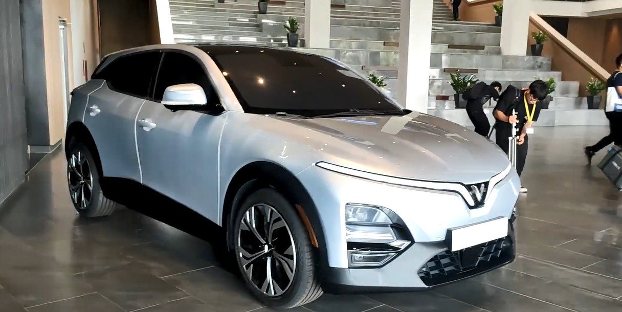 VF 6 trưng bày trong khuôn viên nhà máy VinFast ở Hải Phòng. VF 6 trưng bày trong khuôn viên nhà máy VinFast ở Hải Phòng.