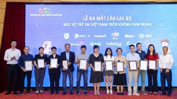 Ra mắt Câu lạc bộ Bảo vệ trẻ em Việt Nam trên không gian mạng