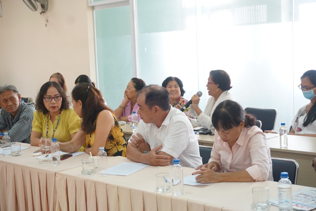 TP.HCM đã giải quyết đăng kí thường trú, tạm trú cho 4737 người Việt Nam ở nước ngoài