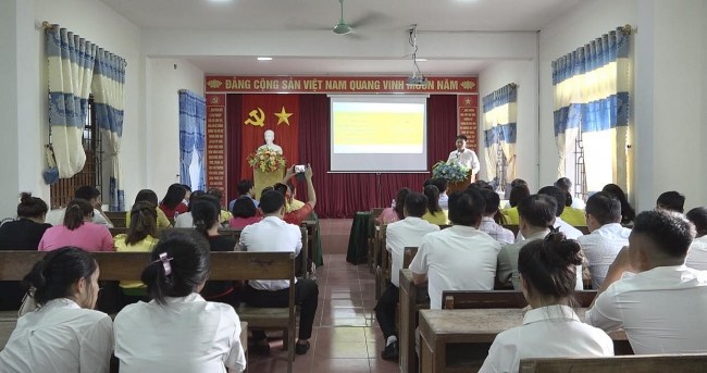 Bồi dưỡng tiếng nói, chữ viết dân tộc Thái và Lào cho 75 học viên ở huyện miền núi Nghệ An