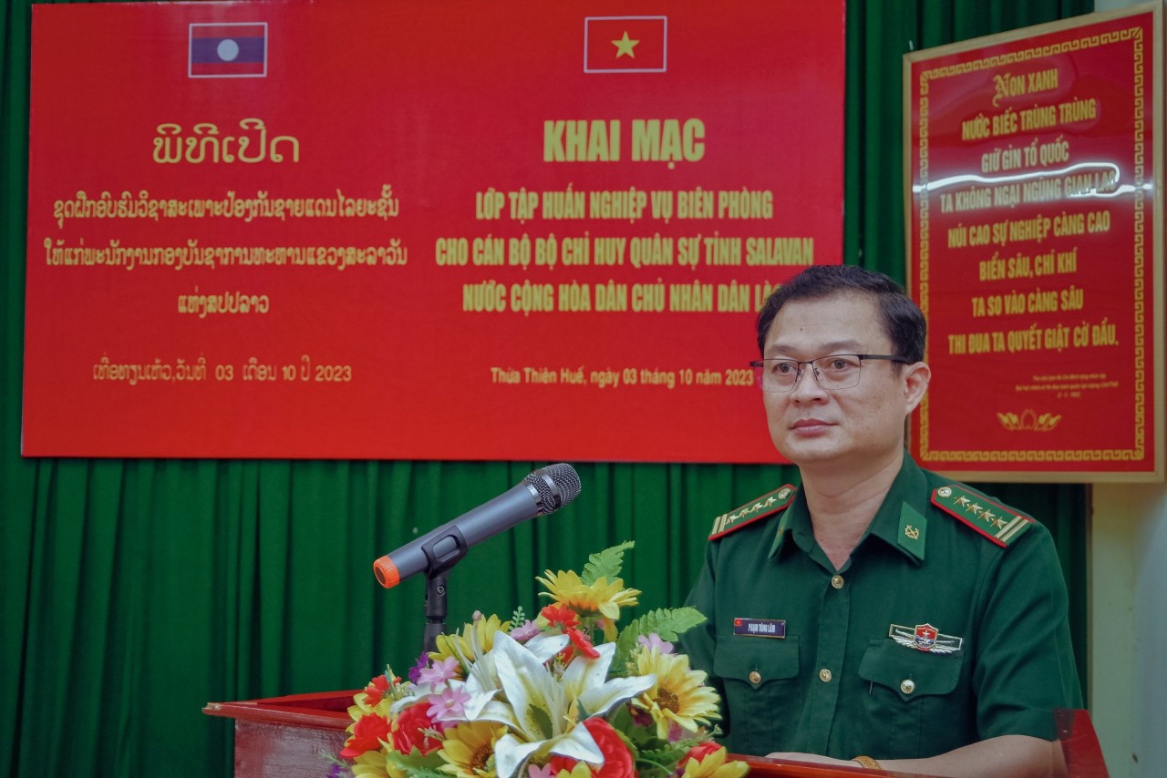 Đại tá Phạm Tùng Lâm, Bí thư Đảng ủy, Chính ủy BĐBP tỉnh phát biểu tại buổi khai mạc.