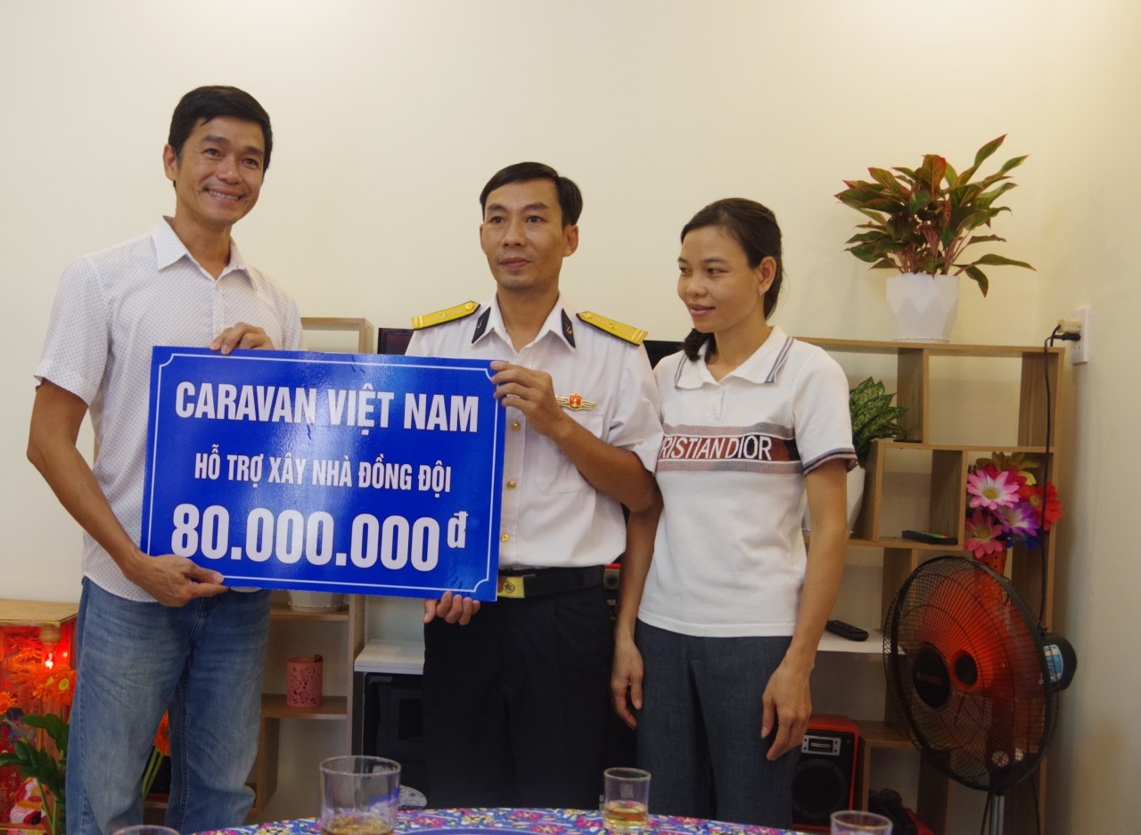 Vùng 2 Hải quân bàn giao nhà đồng đội cho quân nhân có hoàn cảnh khó khăn