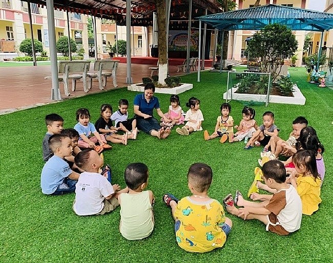 Trường Mầm non Trung Kiên: Nâng cao chất lượng giáo dục và chăm sóc trẻ