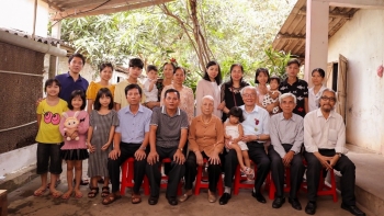 that chat soi day gan ket tinh huu nghi viet nam lao viet nam campuchia