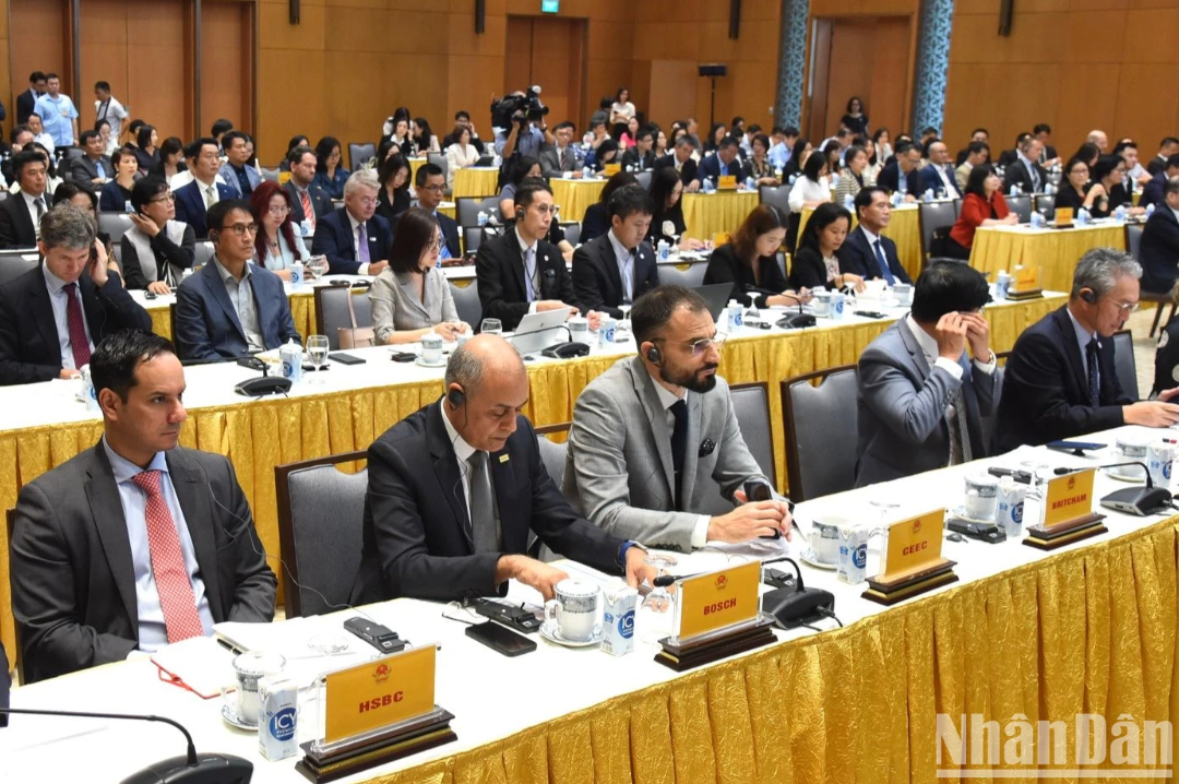 Chính phủ và doanh nghiệp đầu tư nước ngoài đồng hành và phát triển